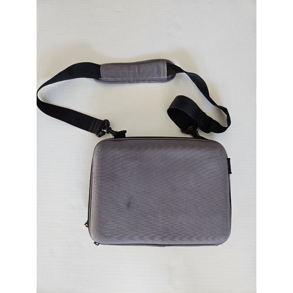 Cocoon 11" Netbook Case Includes Grid-IT!® Accessory Organizer (High-Rise) Gray - Picture 6 of 6